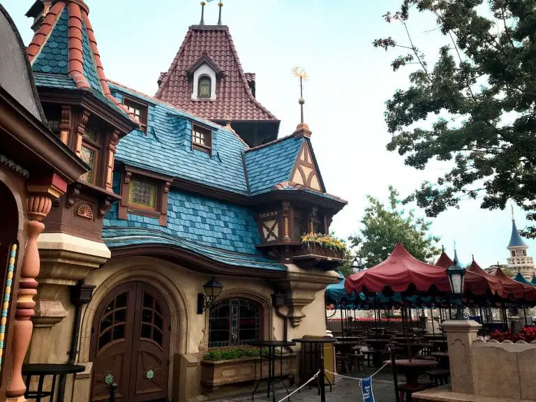 Exterior shot of Pinnochio Vilage House where Disney World Free dining can be used.