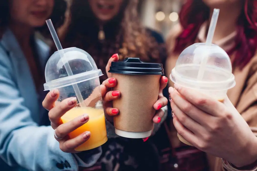 drink cups featuring plastic disposable straws