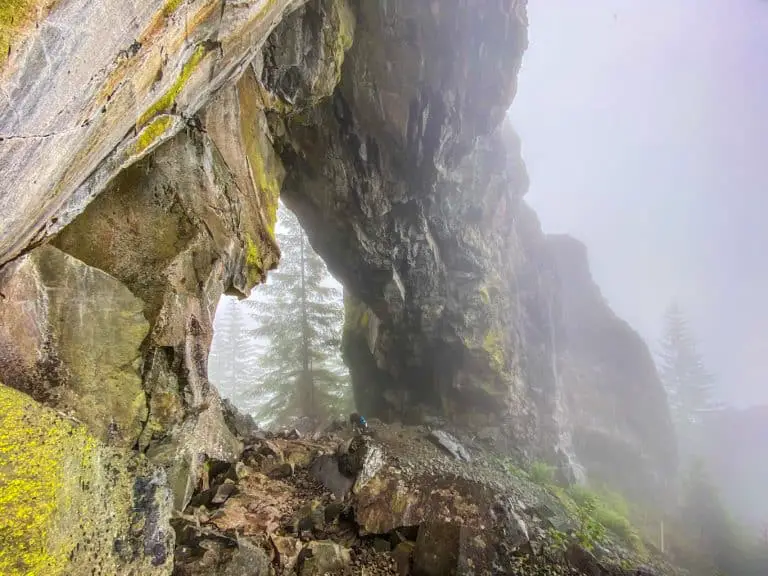 This Oregon Hiking trail ends at a stunning natural arch