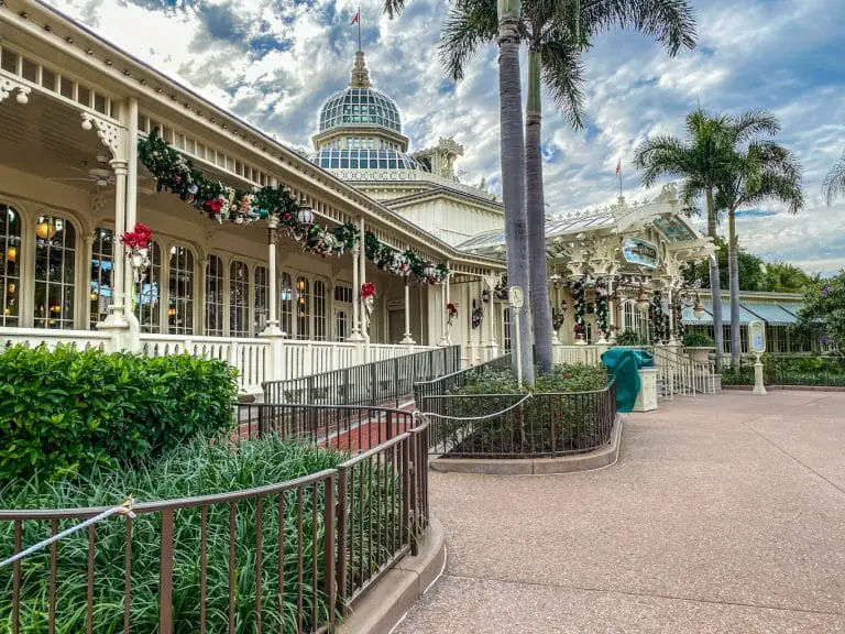 Crystal Palace restaurant at Magic Kingdom, one of the best places to eat in Disney World
