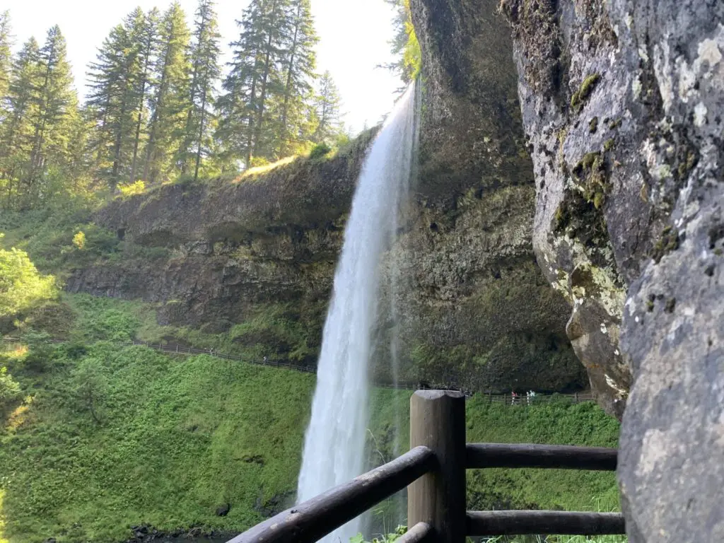 Silver Falls State park is a great easy Oregon hike. 