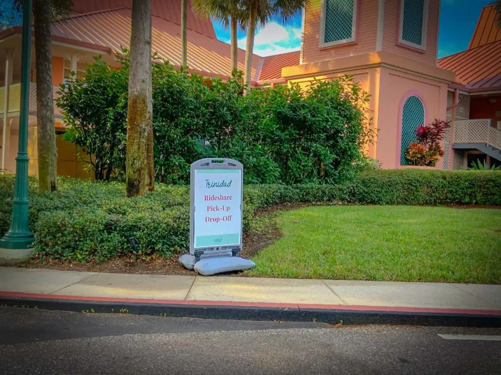 sign indicating where to pick up a Lyft or Uber in Disney World