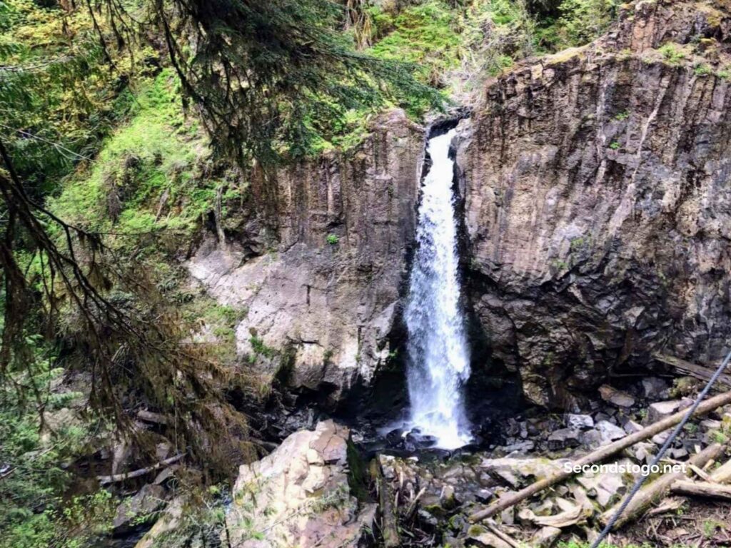 drift creek falls drone shot