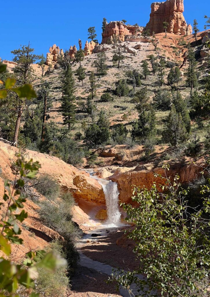 Bryce canyon waterfall