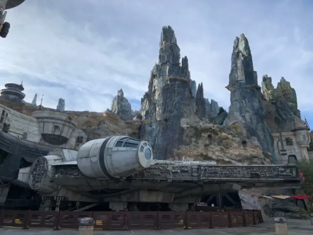 The Millennium Falcon is another ride eligible for the Disney rider switch or Disney parent swap.