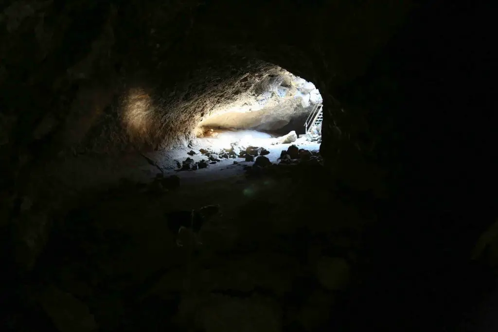 entrance light of Boyd lava cave near Bend Oregon 