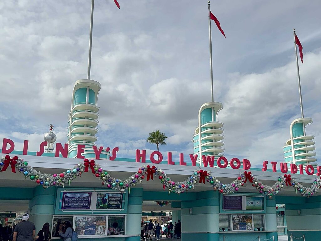 hollywood studios entrance