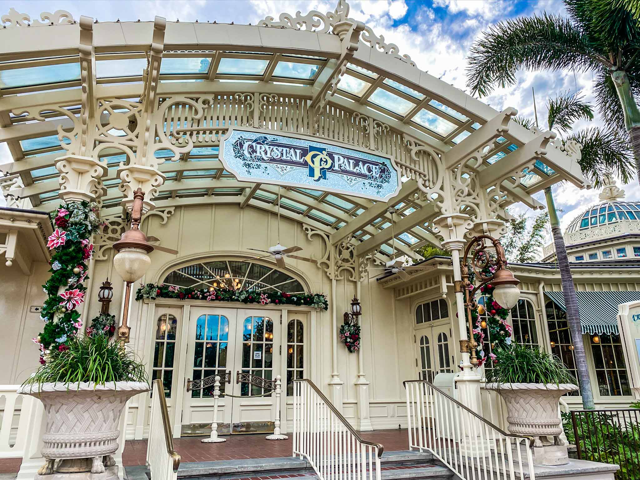 Magic Kingdom restaurants crystal palace